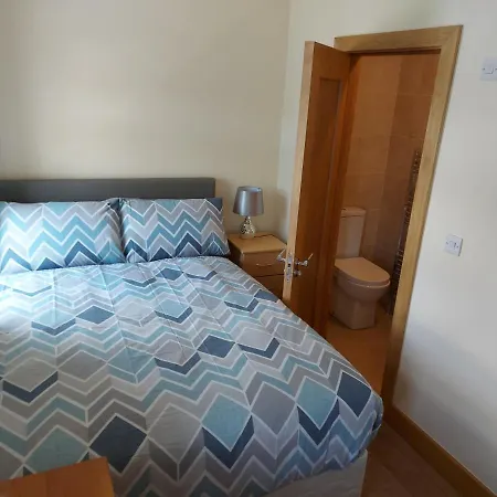 Red Door Townhouse Homestay Galway